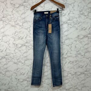 Blue Turtle Juniors Jeans sz 1 Sustainable Denim Skinny NEW #F508